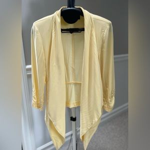 Suzy Shier Blazer in Pale Yellow